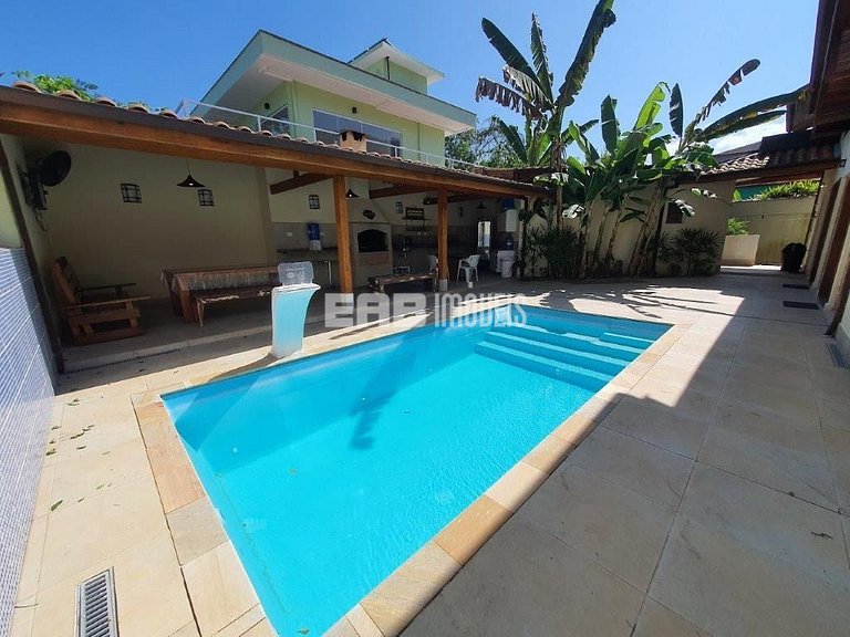 Casa a alguns passos da Praia de Itamambuca