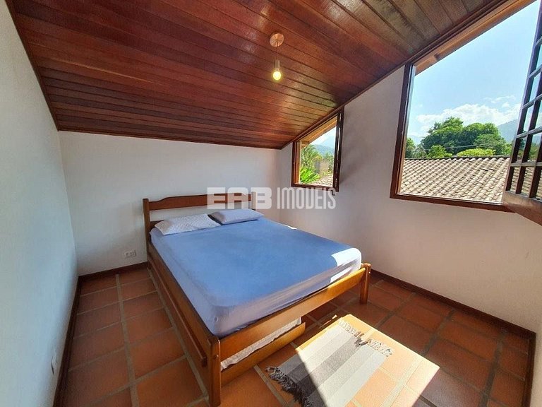 Casa a alguns passos da Praia de Itamambuca