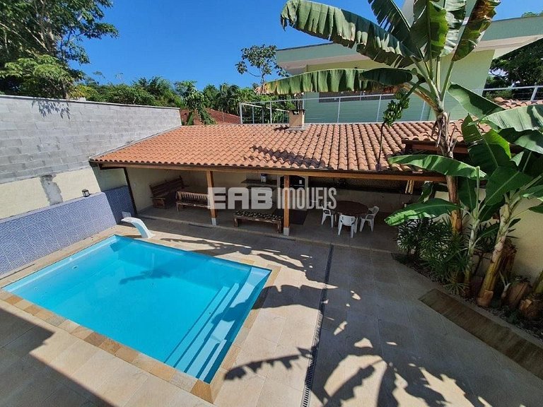 Casa a alguns passos da Praia de Itamambuca