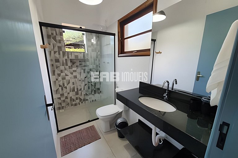 Com ar e piscina, a 120m da praia de Itamambuca