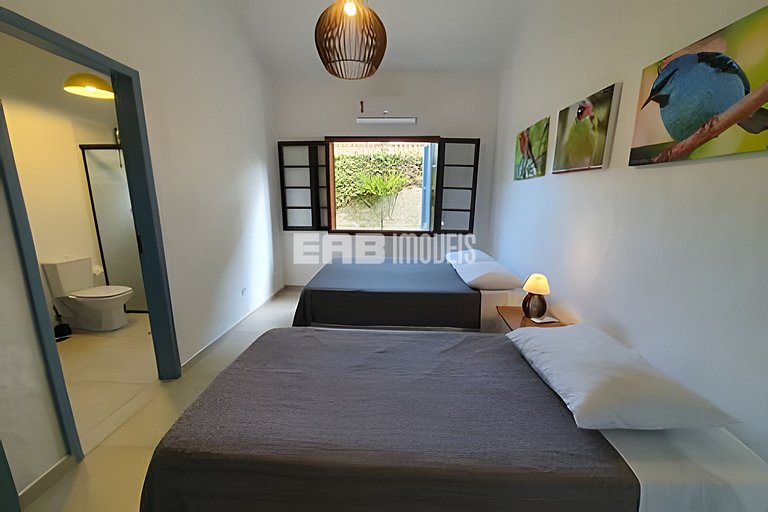 Com ar e piscina, a 120m da praia de Itamambuca