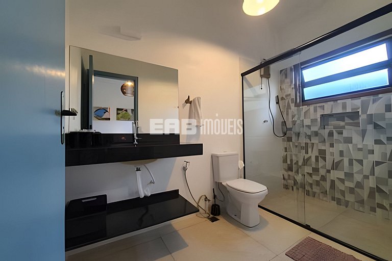 Com ar e piscina, a 120m da praia de Itamambuca