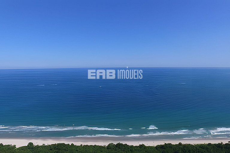 Com ar e piscina, a 120m da praia de Itamambuca