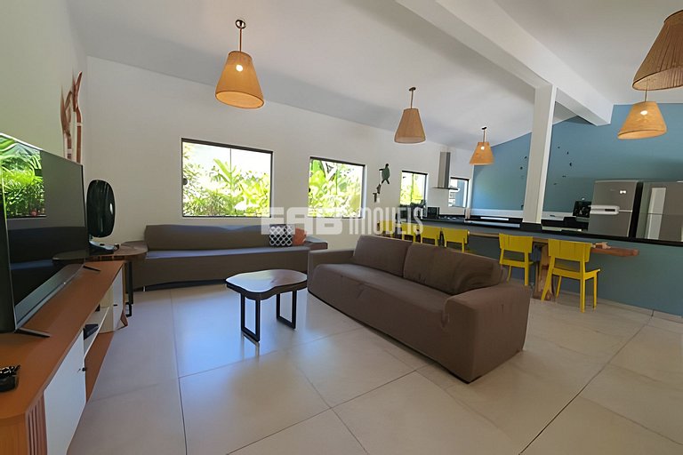 Com ar e piscina, a 120m da praia de Itamambuca