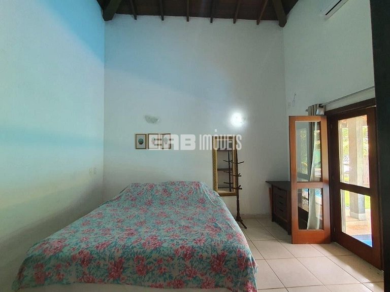 Casa a 40m do mar para temporada em Itamambuca