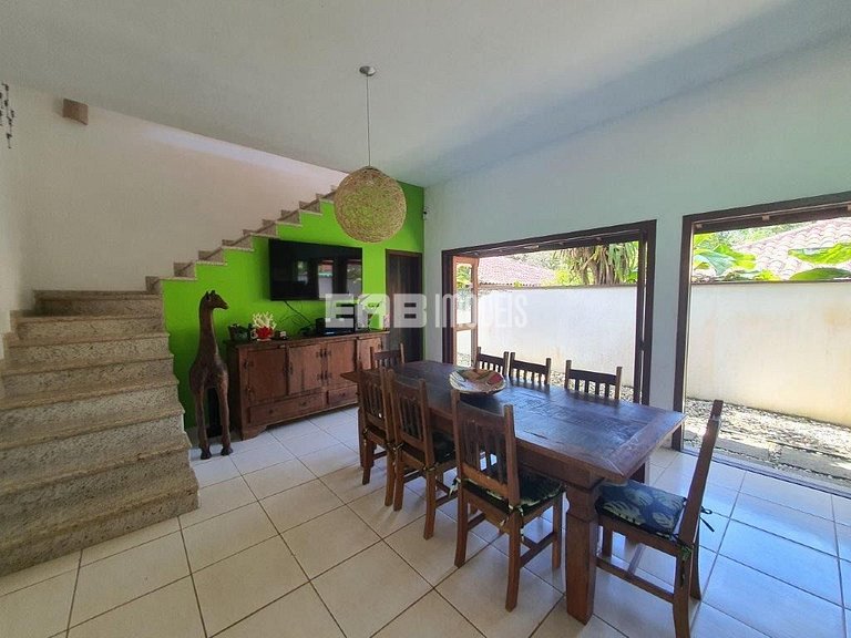 Casa a 40m do mar para temporada em Itamambuca