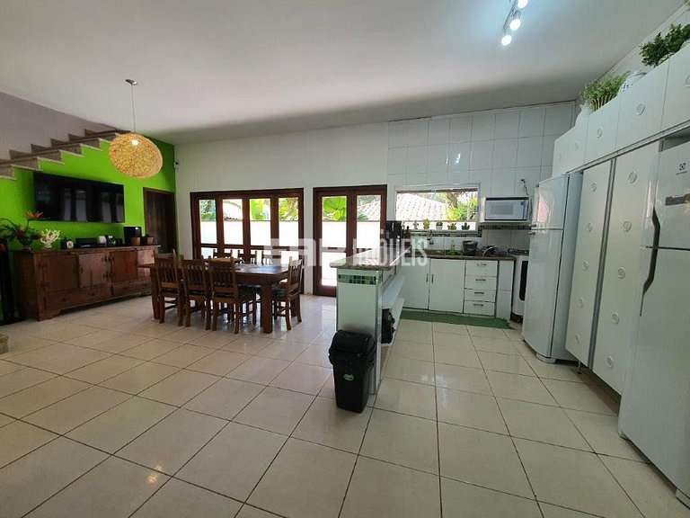 Casa a 40m do mar para temporada em Itamambuca