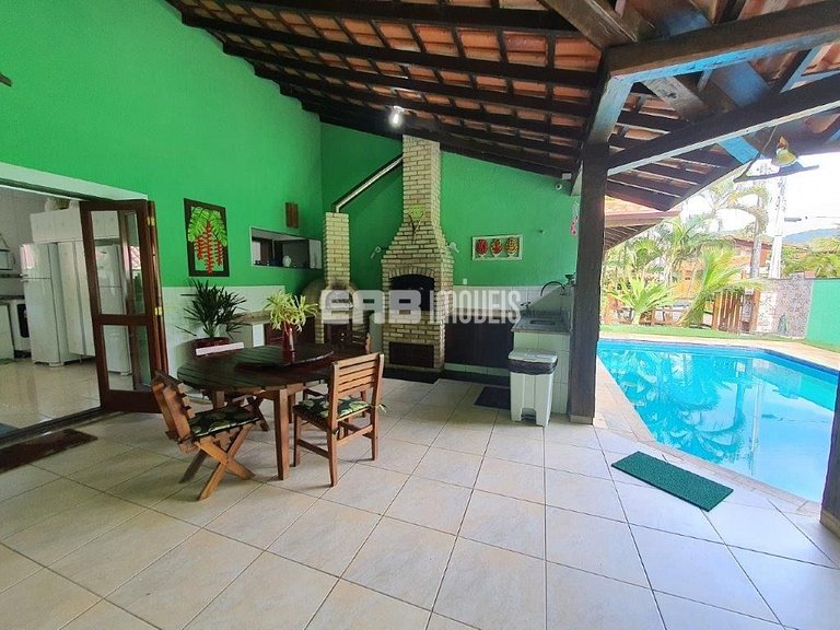 Casa a 40m do mar para temporada em Itamambuca