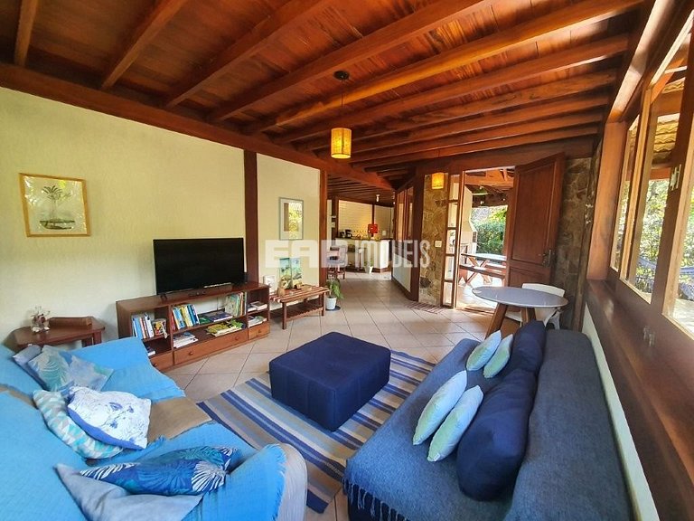 Casa bem equipada para temporada em Itamambuca