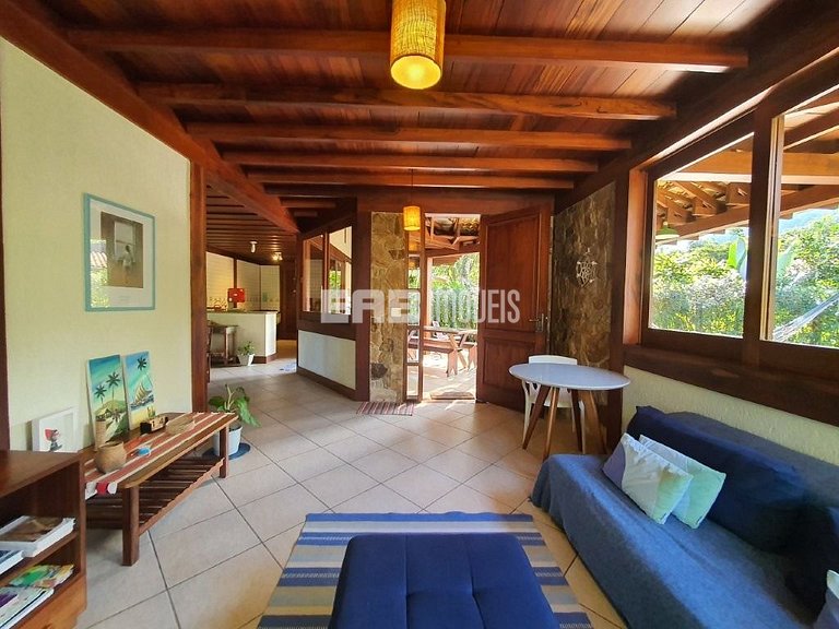 Casa bem equipada para temporada em Itamambuca