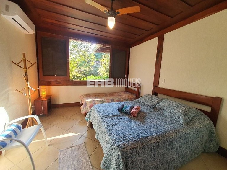 Casa bem equipada para temporada em Itamambuca