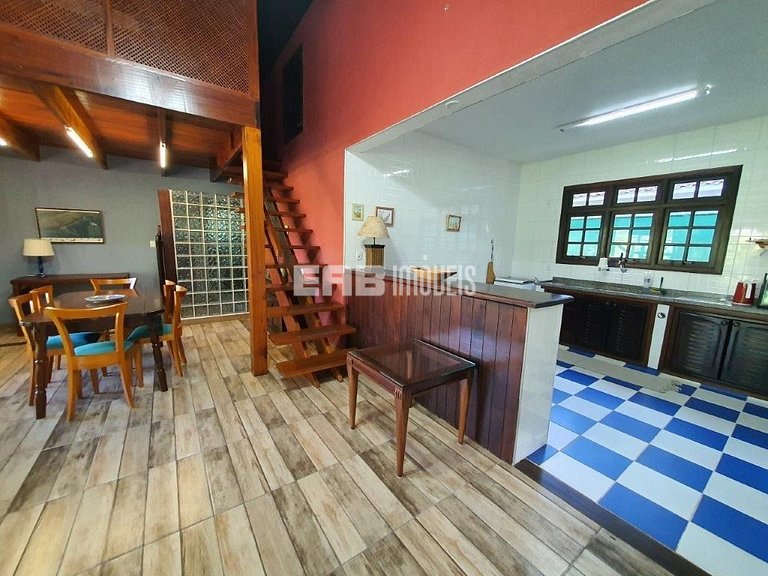 Casa no canto esquerdo da Praia de Itamambuca