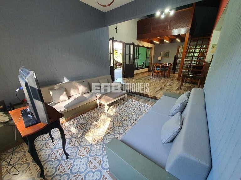 Casa no canto esquerdo da Praia de Itamambuca