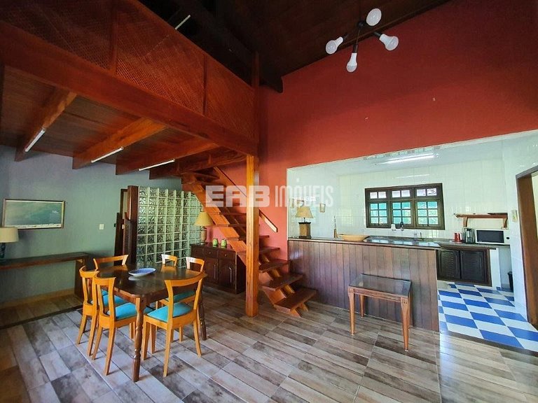 Casa no canto esquerdo da Praia de Itamambuca