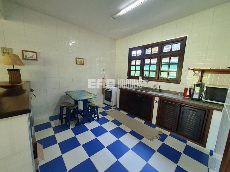 Casa no canto esquerdo da Praia de Itamambuca