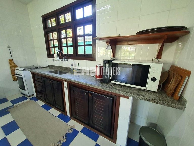 Casa no canto esquerdo da Praia de Itamambuca