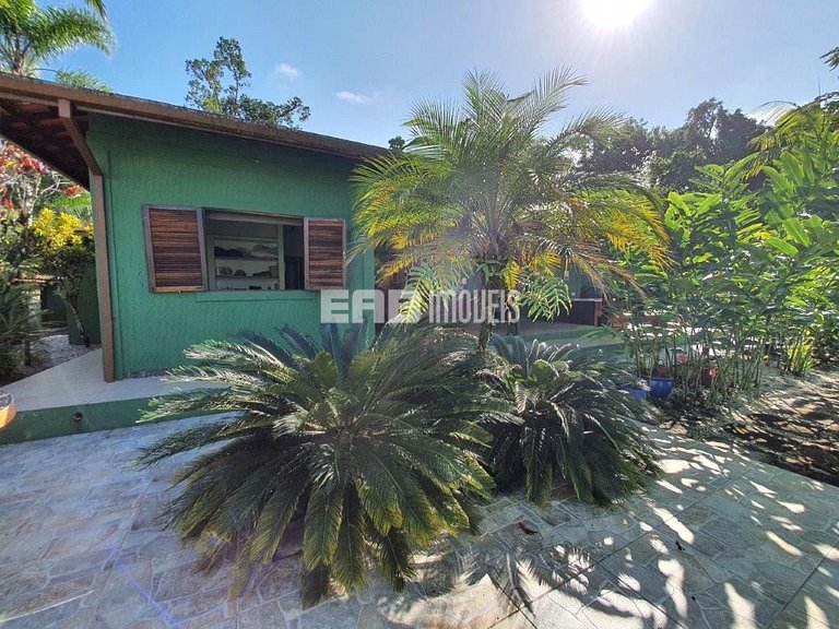 Casa no canto esquerdo da Praia de Itamambuca