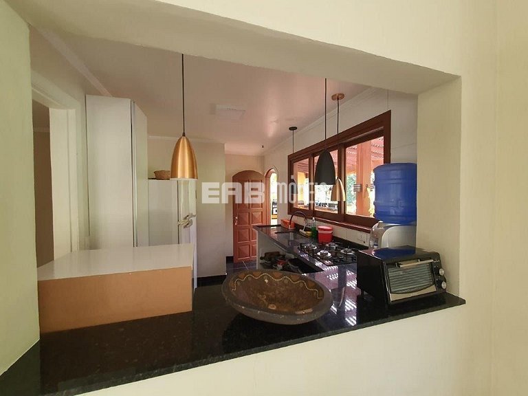 Casa com 5 suítes na praia de Itamambuca, Ubatuba