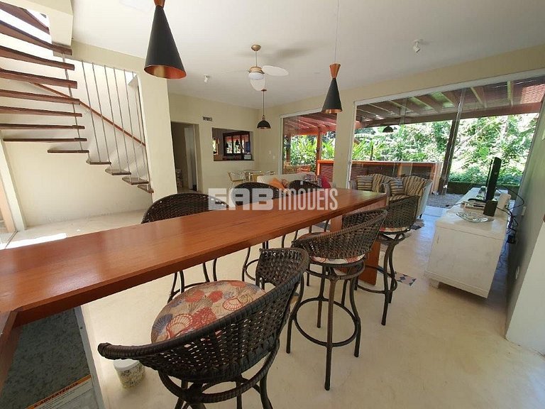 Casa com 5 suítes na praia de Itamambuca, Ubatuba