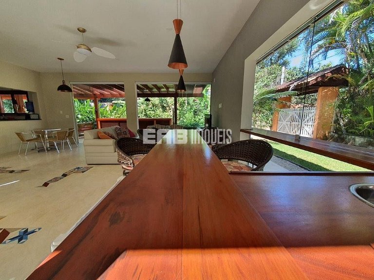 Casa com 5 suítes na praia de Itamambuca, Ubatuba