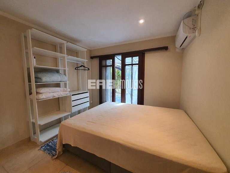 Casa com 5 suítes na praia de Itamambuca, Ubatuba