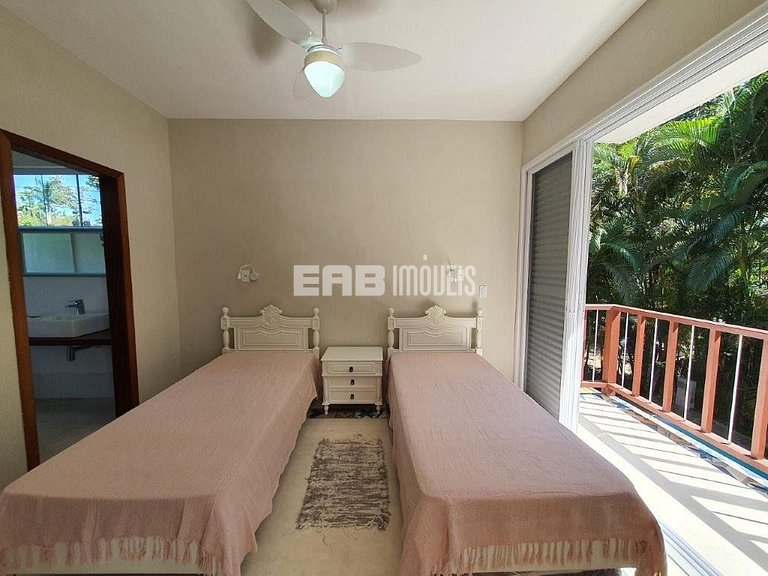 Casa com 5 suítes na praia de Itamambuca, Ubatuba