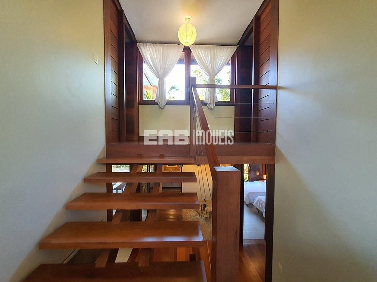 Casa moderna e bem decorada em Itamambuca