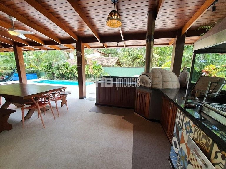 Casa de praia moderna em Itamambuca