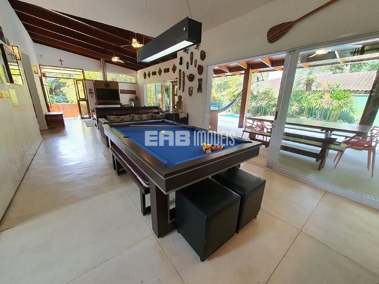 Casa de praia moderna em Itamambuca