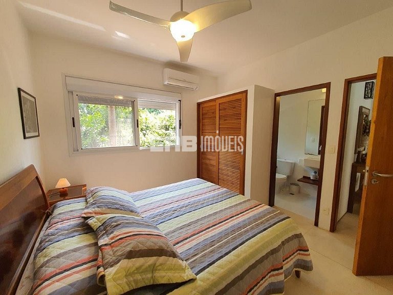 Casa de praia moderna em Itamambuca