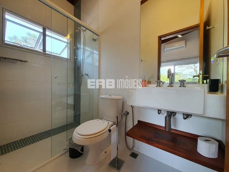 Casa de praia moderna em Itamambuca