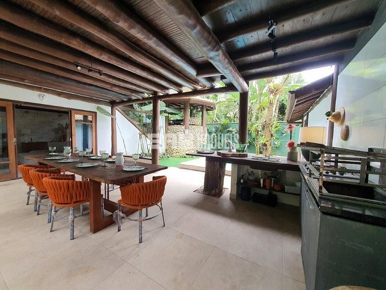 Refúgio entre a Mata Atlântica e a Praia de Itamambuca