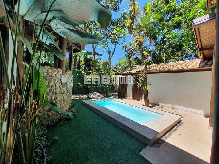 Refúgio entre a Mata Atlântica e a Praia de Itamambuca