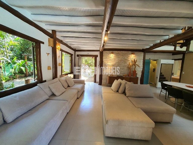 Refúgio entre a Mata Atlântica e a Praia de Itamambuca