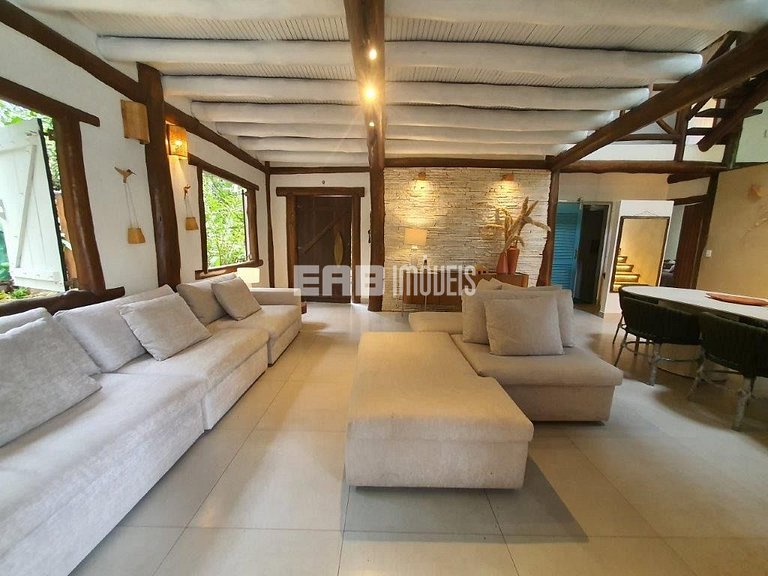 Refúgio entre a Mata Atlântica e a Praia de Itamambuca