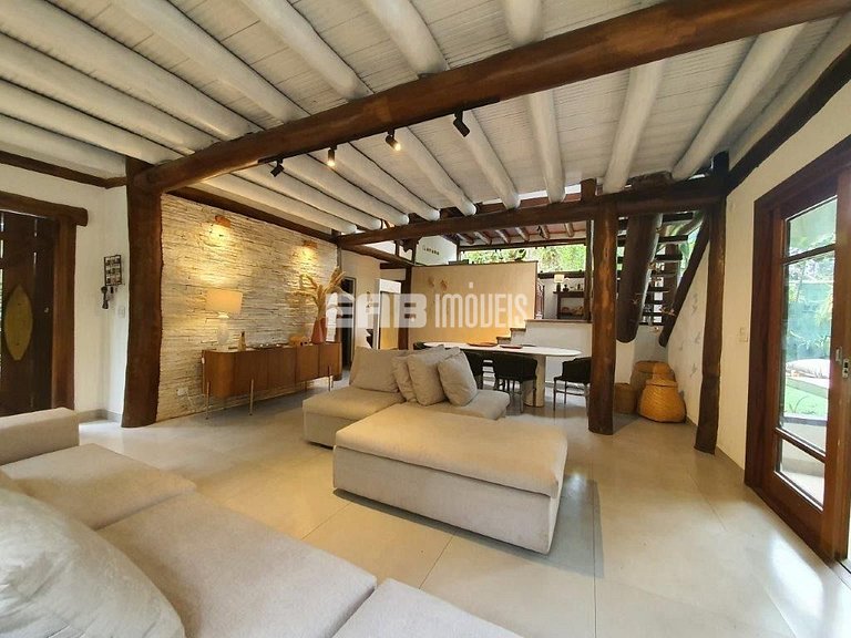 Refúgio entre a Mata Atlântica e a Praia de Itamambuca