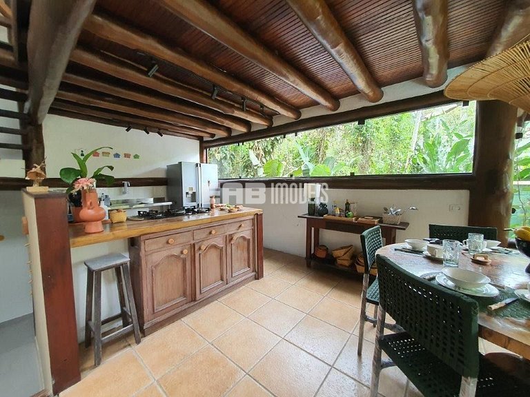 Refúgio entre a Mata Atlântica e a Praia de Itamambuca