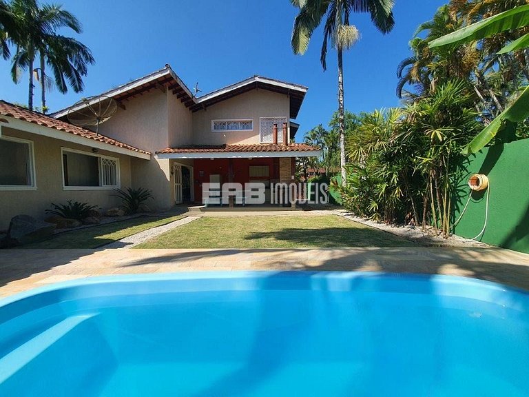 Casa super confortável para temporada em Itamambuca