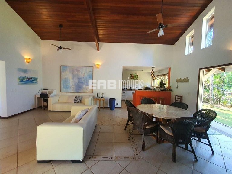 Casa super confortável para temporada em Itamambuca