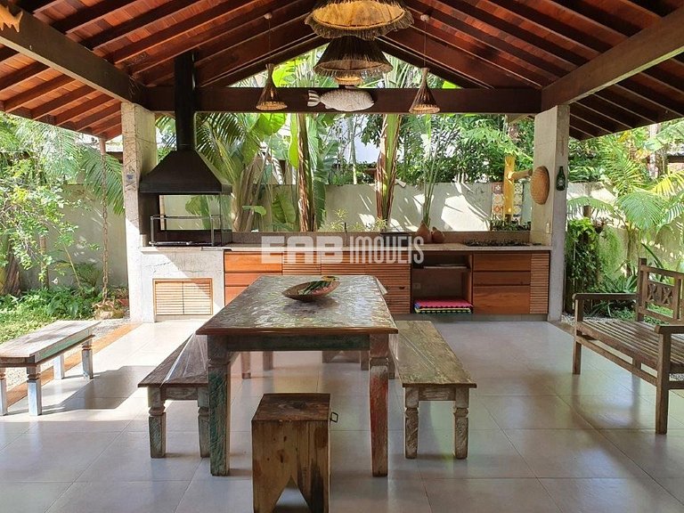 Casa decorada com muito bom gosto