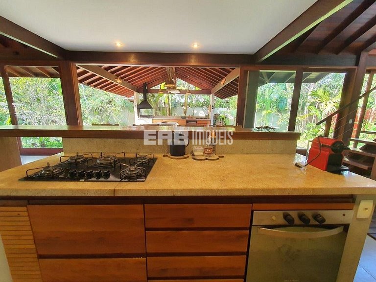 Casa decorada com muito bom gosto