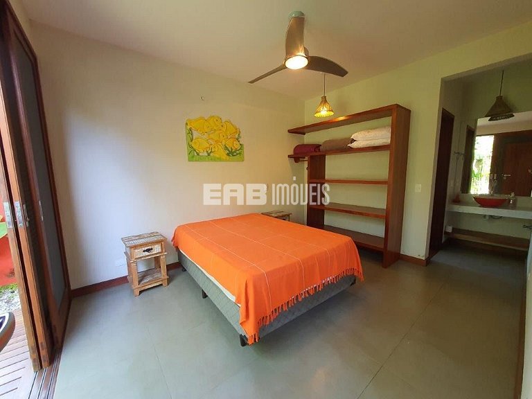 Casa decorada com muito bom gosto