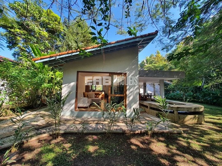 Casa que reúne simplicidade e conforto em Itamambuca