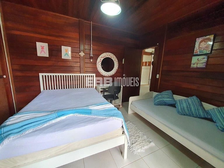 Casa com piscina e ar para temporada em Itamambuca