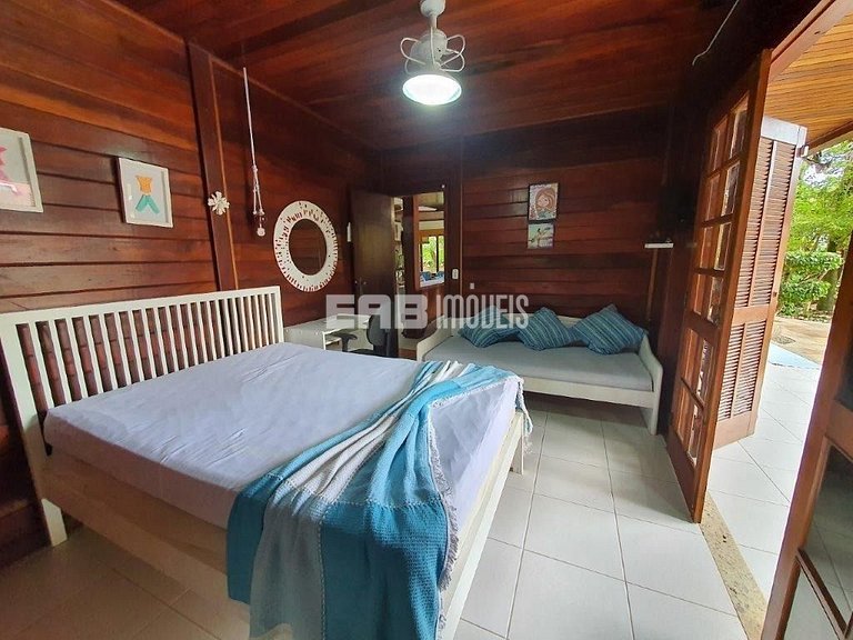 Casa com piscina e ar para temporada em Itamambuca