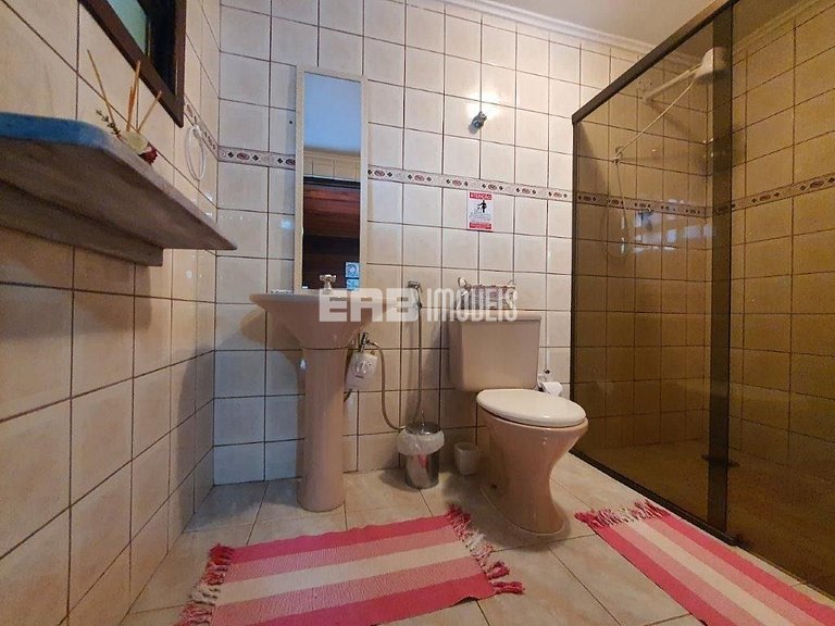 Casa com piscina e ar para temporada em Itamambuca