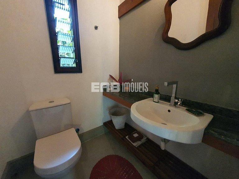 Casa em meio à Mata Atlântica na Praia de Itamambuca