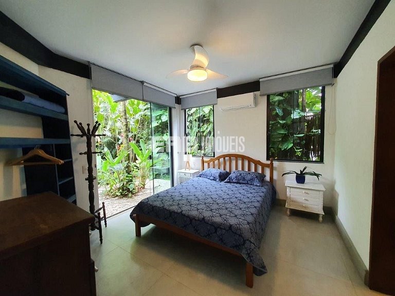 Casa em meio à Mata Atlântica na Praia de Itamambuca