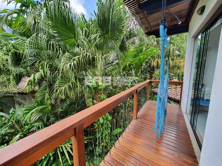 Casa em meio à Mata Atlântica na Praia de Itamambuca