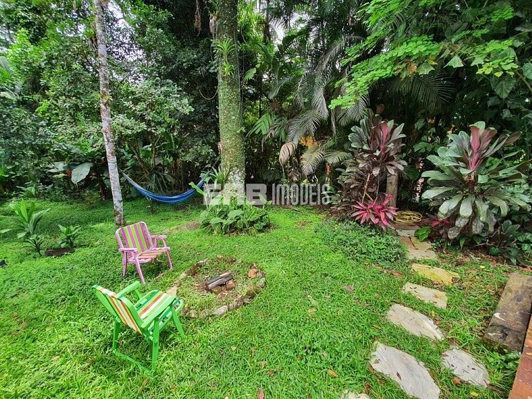 Casa em meio à Mata Atlântica na Praia de Itamambuca